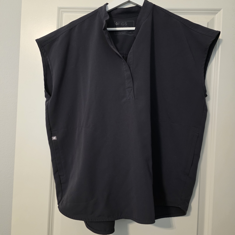 Figs Women's Charcoal Top
